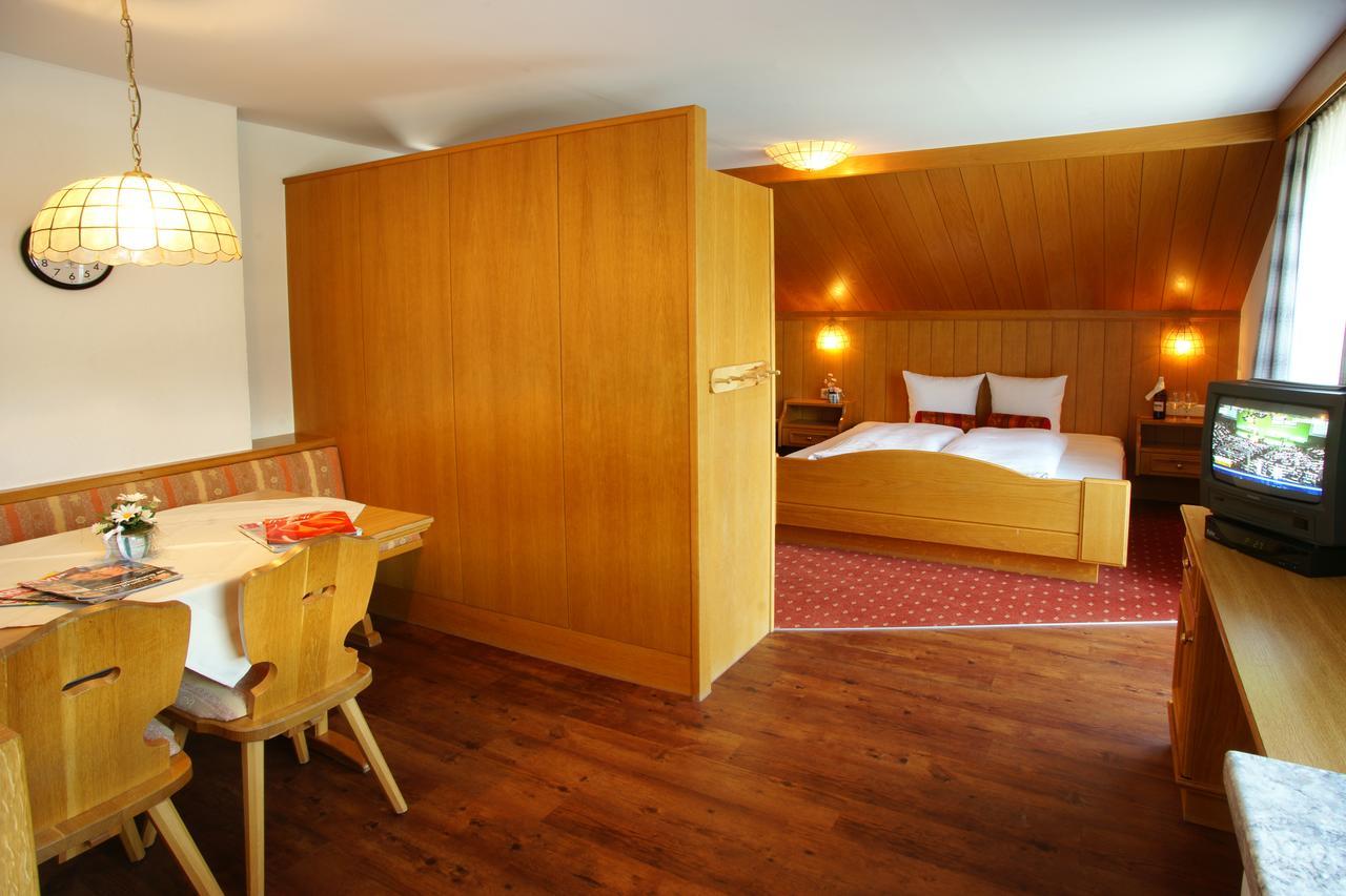 Landhaus Raich Jerzens Bagian luar foto